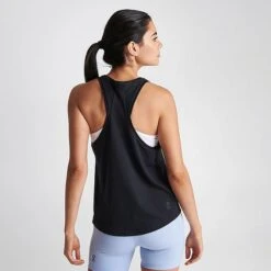 Women's On Running Focus Tank Top Black - 10060553 002 -Nike Store 10060553 002 M4