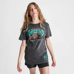 Women's Mitchell And Ness Vancouver Grizzlies NBA Moment T-Shirt Black - 22169VGR BLK -Nike Store 22169VGR BLK M3