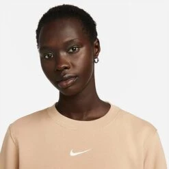 Women's Nike Sportswear Phoenix Fleece Crewneck Sweatshirt Hemp/Sail - DQ5751 200 11 Women's Nike Sportswear Phoenix Fleece Crewneck Sweatshirt Hemp/Sail - DQ5751 200 -Nike Store DQ5751 200 M4