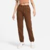 Women's Nike Air Mid-Rise Fleece Jogger Pants Cocao Wow/Ale Brown/Ale Brown - DQ6563 259 -Nike Store DQ6563 259 M1