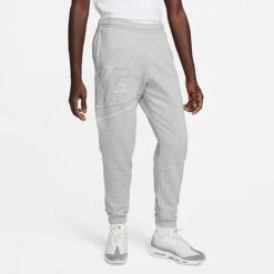 Nike Club Fleece+ Futura Logo Fleece Sweatpants Dark Grey Heather - DX0547 063