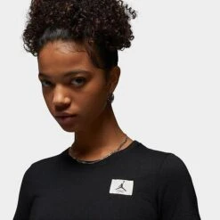 Nike Women's Jordan Slim Fit T-Shirt Black - DZ3217 010 -Nike Store DZ3217 010 M4