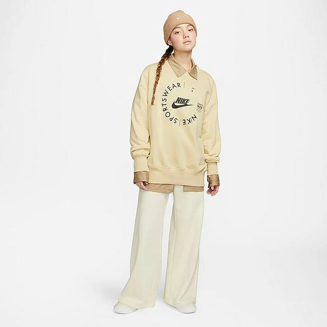 Women's Nike Sportswear Phoenix Fleece Oversized Crewneck Sweatshirt Team Gold - FD4234 783 4 Women's Nike Sportswear Phoenix Fleece Oversized Crewneck Sweatshirt Team Gold - FD4234 783 - Image 2