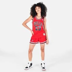 Women's Mitchell & Ness Chicago Bulls NBA Scottie Pippen Hardwood Classics 1997-98 Swingman Jersey Red - JEL18120 RED -Nike Store JEL18120 RED M2